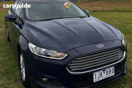 Blue 2017 Ford Mondeo Hatchback Ambiente