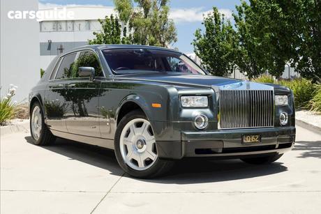 Black 2005 Rolls-Royce Phantom Sedan