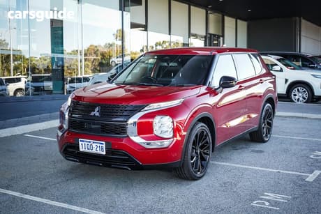 Red 2023 Mitsubishi Outlander Wagon Ls Black Edition 7 Seat (2Wd)