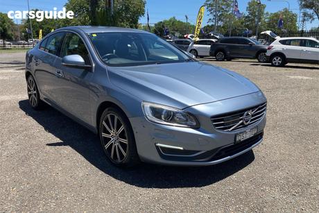 Blue 2016 Volvo S60 Sedan T5 Luxury