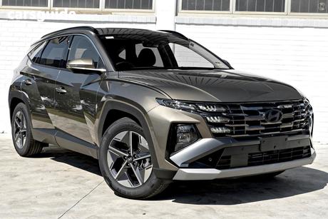 Bronze 2025 Hyundai Tucson Wagon Elite Hybrid (Awd)