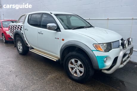 White 2007 Mitsubishi Triton Double Cab Utility Glx-R (4X4)