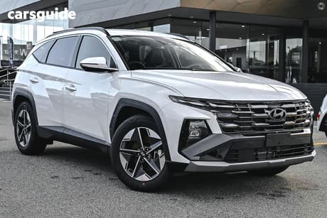 White 2025 Hyundai Tucson Wagon Elite Hybrid (Awd)