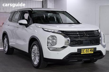 White 2022 Mitsubishi Outlander Wagon Es 7 Seat (2Wd)