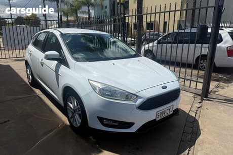 White 2015 Ford Focus Hatchback Trend