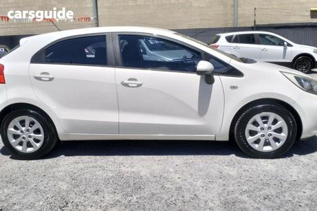 2012 Kia RIO Hatchback S