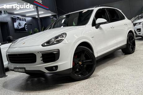 White 2017 Porsche Cayenne Wagon Diesel Platinum Edition