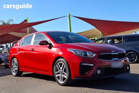 Red 2018 Kia Cerato Sedan Sport