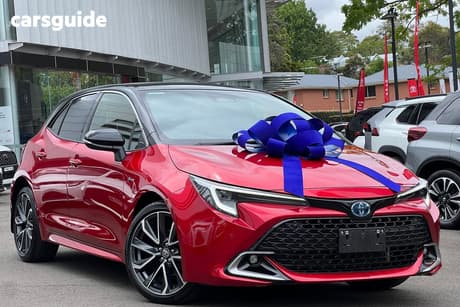 Black 2024 Toyota Corolla Hatchback Zr Hybrid