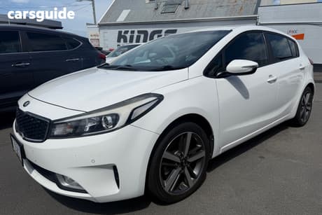 White 2018 Kia Cerato Hatchback Sport