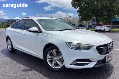 White 2018 Holden Commodore Liftback Lt
