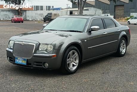 Grey 2009 Chrysler 300C Sedan 5.7 Hemi V8