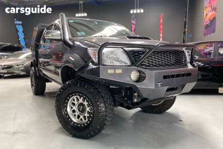 Grey 2014 Toyota Hilux Dual Cab Pick-up Sr5 (4X4)