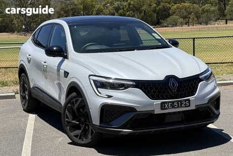 White 2024 Renault Arkana Coupe Espirit Alpine