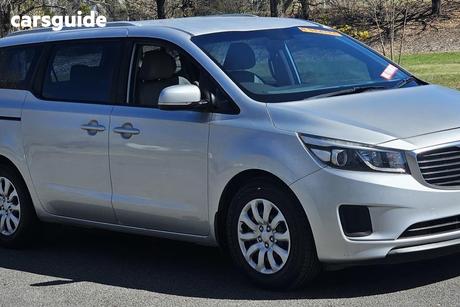 Silver 2016 Kia Carnival Wagon S