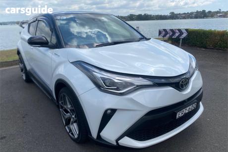 White 2021 Toyota C-HR Wagon Koba (Awd)