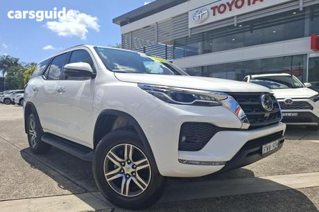 White 2024 Toyota Fortuner Wagon Gxl