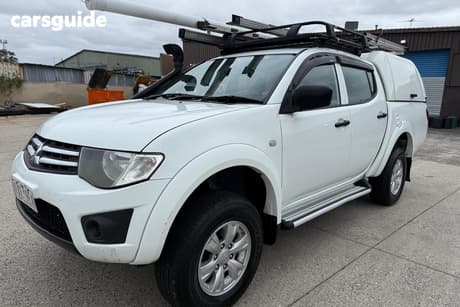 White 2014 Mitsubishi Triton Double Cab Utility Glx (4X4)