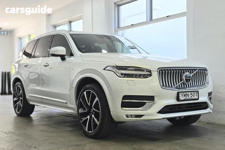 White 2022 Volvo XC90 Wagon B6 Inscription Mhev