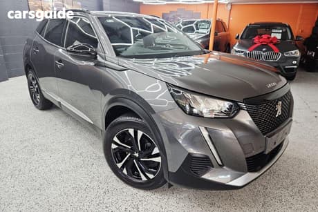 Grey 2022 Peugeot 2008 Wagon Allure