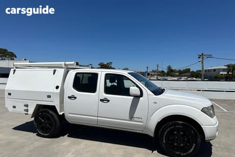 White 2013 Nissan Navara Dual Cab Chassis Rx (4X4)