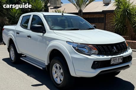White 2018 Mitsubishi Triton Dual Cab Utility Glx (4X4)