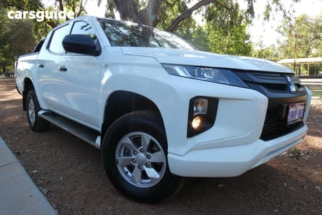 White 2022 Mitsubishi Triton Double Cab Pick Up Glx (4X2)