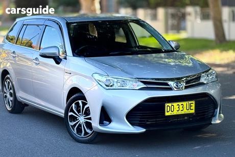 Silver 2018 Toyota Corolla Wagon HYBRID