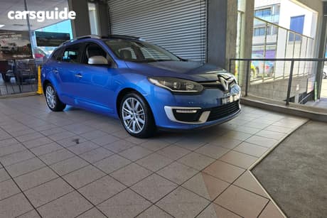 Blue 2016 Renault Megane Wagon Gt-Line