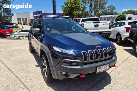 White 2014 Jeep Cherokee Wagon Trailhawk (4X4)
