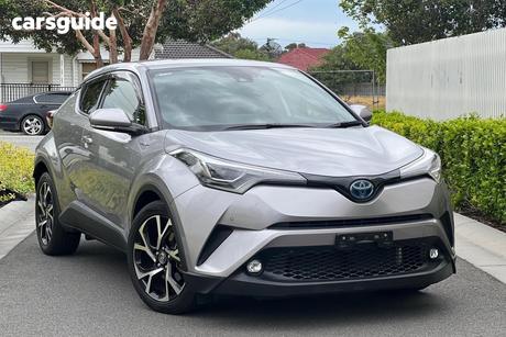 Grey 2019 Toyota C-HR SUV (HYBRID) ZYX10