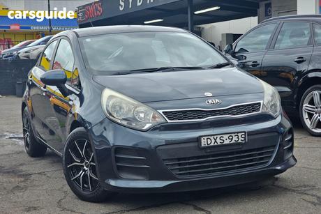 Blue 2015 Kia RIO Hatchback S