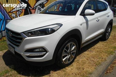 White 2017 Hyundai Tucson Wagon Active X (Fwd)