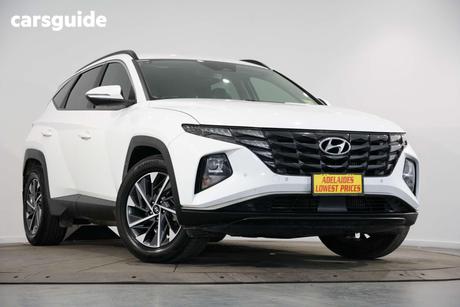 White 2022 Hyundai Tucson Wagon Elite (Awd)