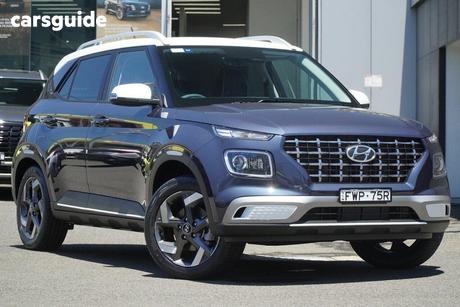 Blue 2025 Hyundai Venue Wagon Elite (Black) Two-Tone Roof
