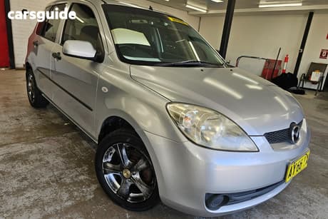 Silver 2006 Mazda 2 Hatchback Neo