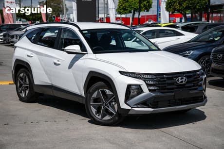 White 2025 Hyundai Tucson Wagon (Fwd)