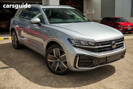 Silver 2025 Volkswagen Touareg Wagon 210Tdi R-Line