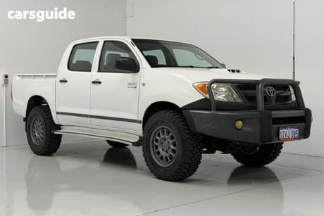 White 2005 Toyota Hilux Dual Cab Pick-up Sr (4X4)