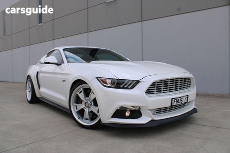 White 2017 Ford Mustang Coupe Fastback Gt 5.0 V8
