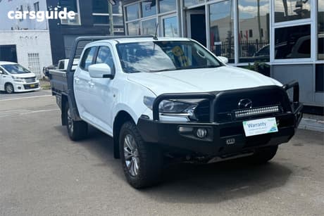 White 2023 Mazda BT-50 Dual Cab Chassis Xt (4X4)