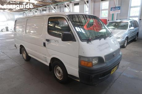 White 2003 Toyota HiAce Van (Lpg)