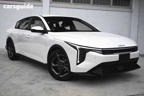 White 2025 Kia K4 Sedan S