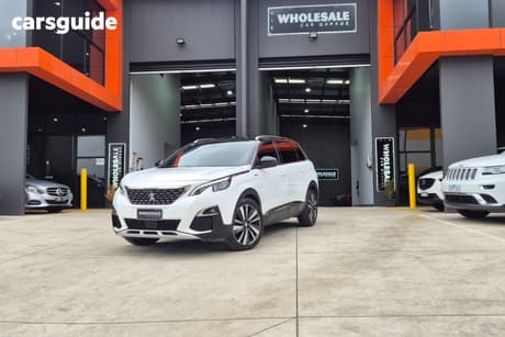 White 2020 Peugeot 5008 Wagon Gt Line