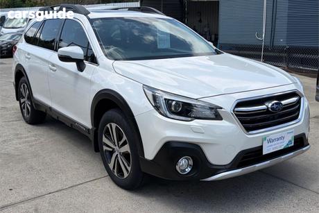 White 2018 Subaru Outback Wagon 2.5I Premium