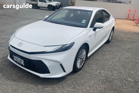 White 2024 Toyota Camry Sedan Ascent Hybrid