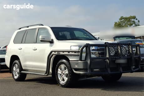 White 2017 Toyota Landcruiser Wagon Gxl (4X4)