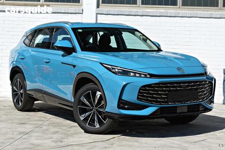 Blue 2024 MG HS Wagon Excite