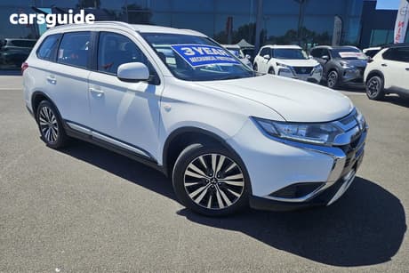 White 2018 Mitsubishi Outlander Wagon Es Adas 5 Seat (2Wd)
