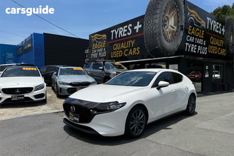 White 2020 Mazda 3 Hatchback G20 Evolve